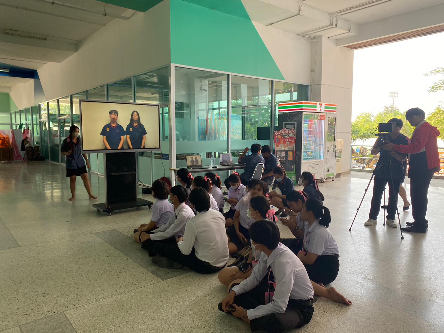 42. ภาพกิจกรรม 50 ปี KPRU สู่การพัฒนาท้องถิ่นอย่างยั่งยืน มหาวิทยาลัยราชภัฏกำแพงเพชร ระหว่างวันที่ 26-28 มกราคม 2566 ณ มหาวิทยาลัยราชภัฏกำแพงเพชร โดยนักศึกษาโปรแกรมวิชาคอมพิวเตอร์ คณะครุศาสตร์